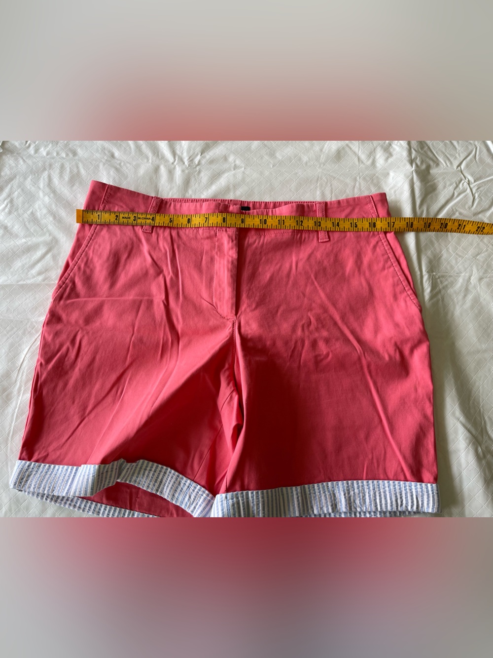 TALBOTS Women’s coral Roll-Cuff Shorts